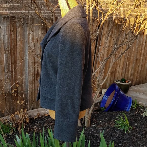 Harvé Bernard Wool Grey Mid-waist Jacket - Picture 3 of 11